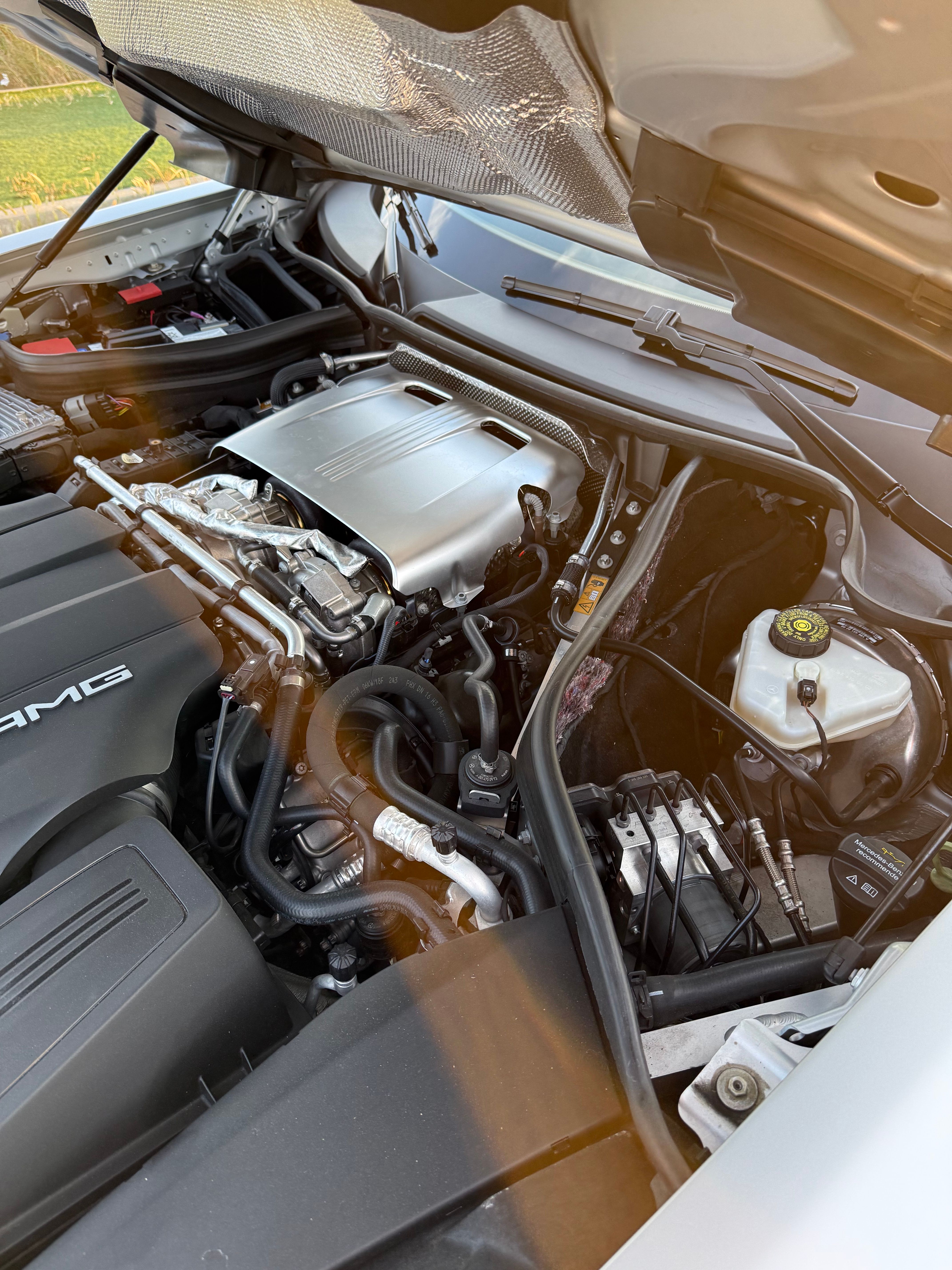 Used 2018 Mercedes-Benz AMG GT Roadster image 12