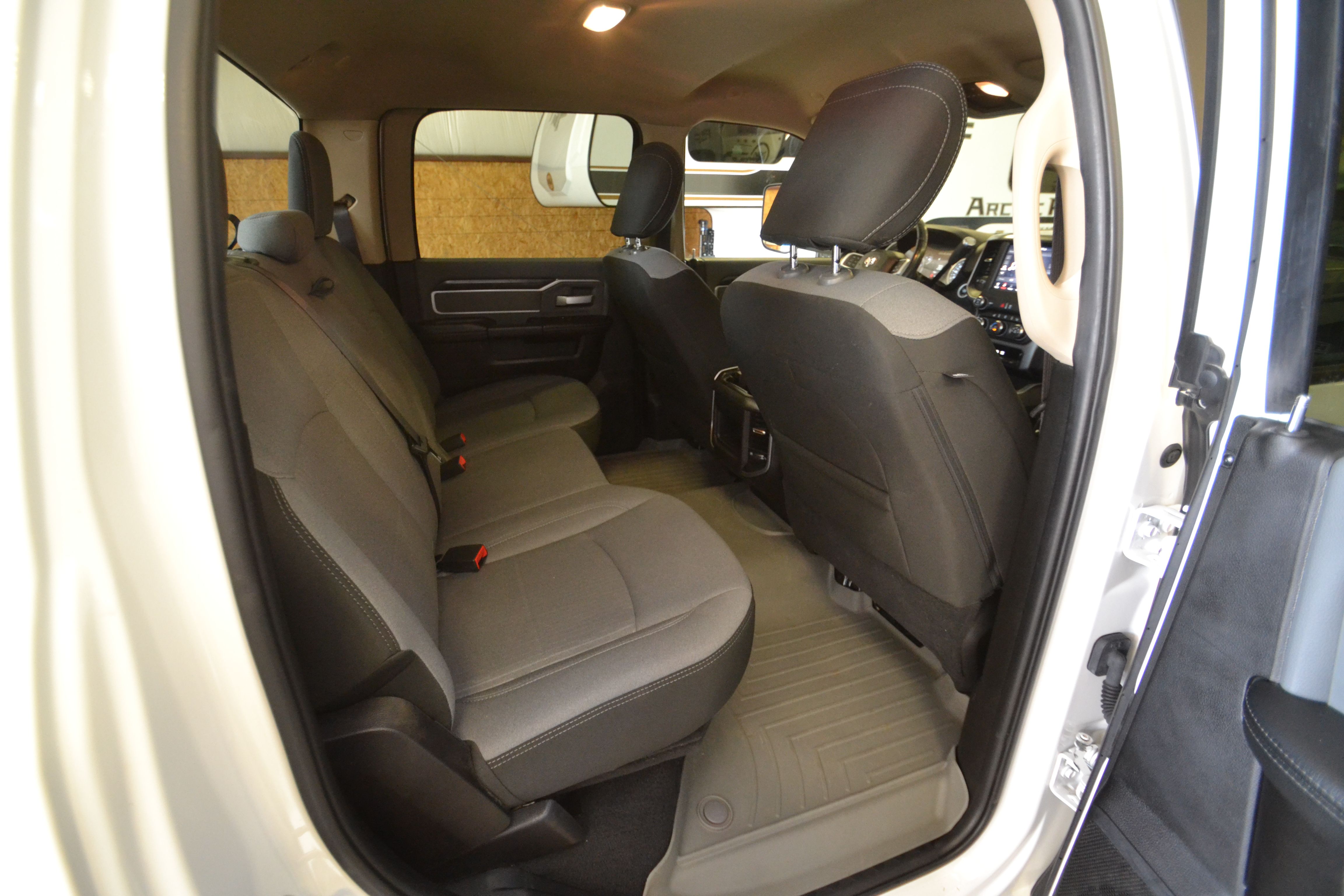 Used 2019 RAM 3500 Big Horn AWD/4WD image 13