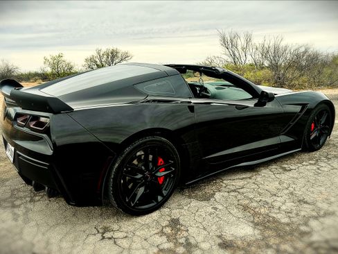 Used 2015 Chevrolet Corvette Stingray Coupe RWD image 5