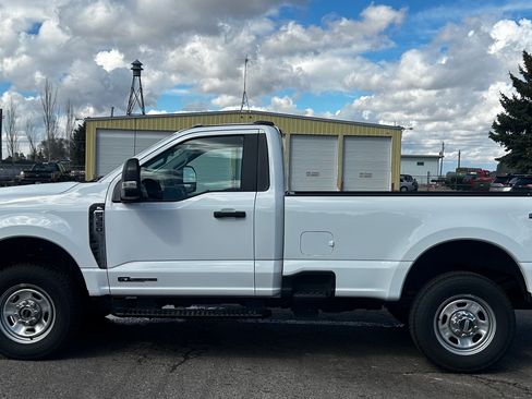 Used 2024 Ford F350 XL w/ XL Chrome Package image 5