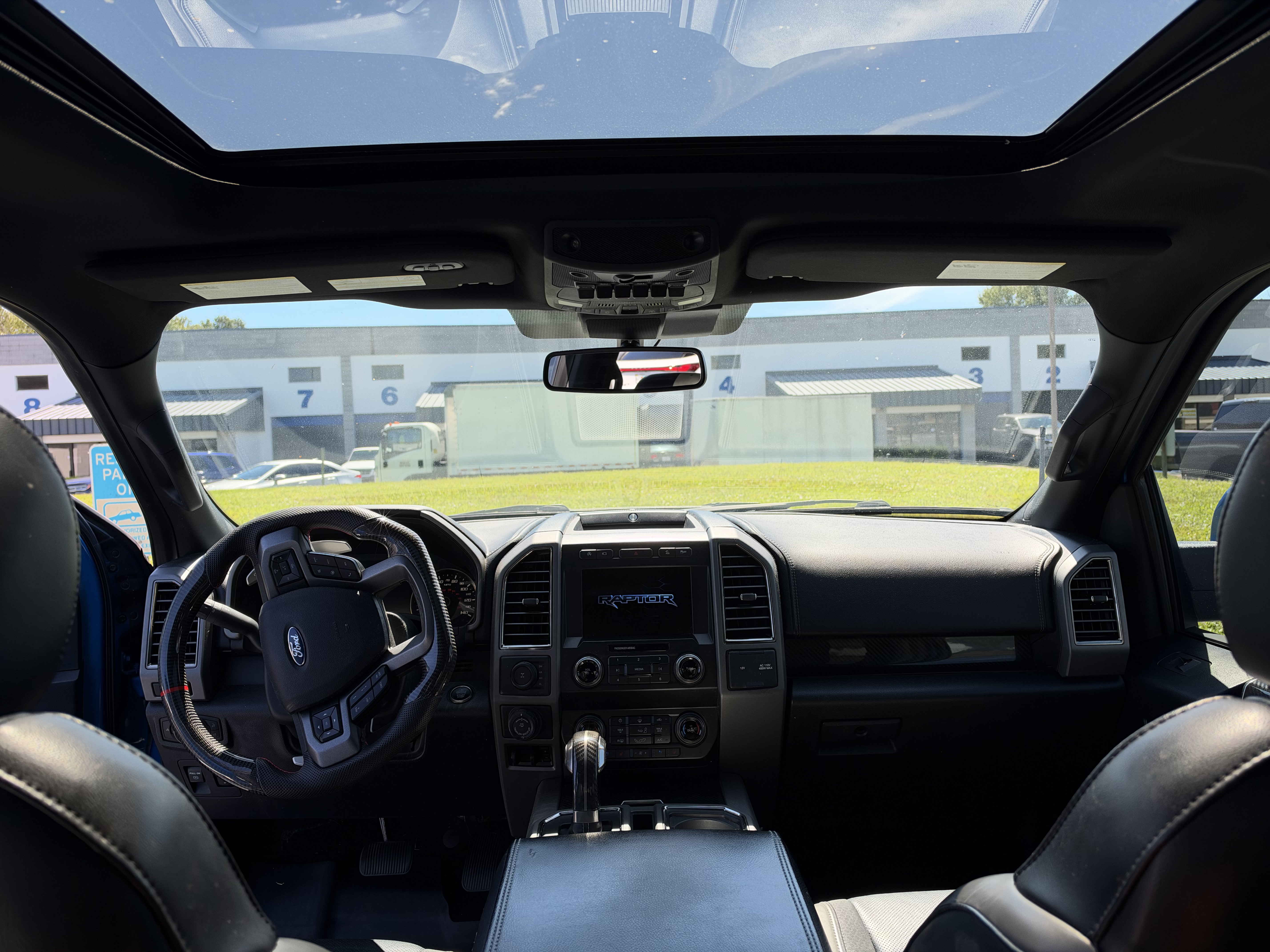 Used 2019 Ford F150 Raptor w/ Equipment Group 802A Luxury AWD/4WD image 11