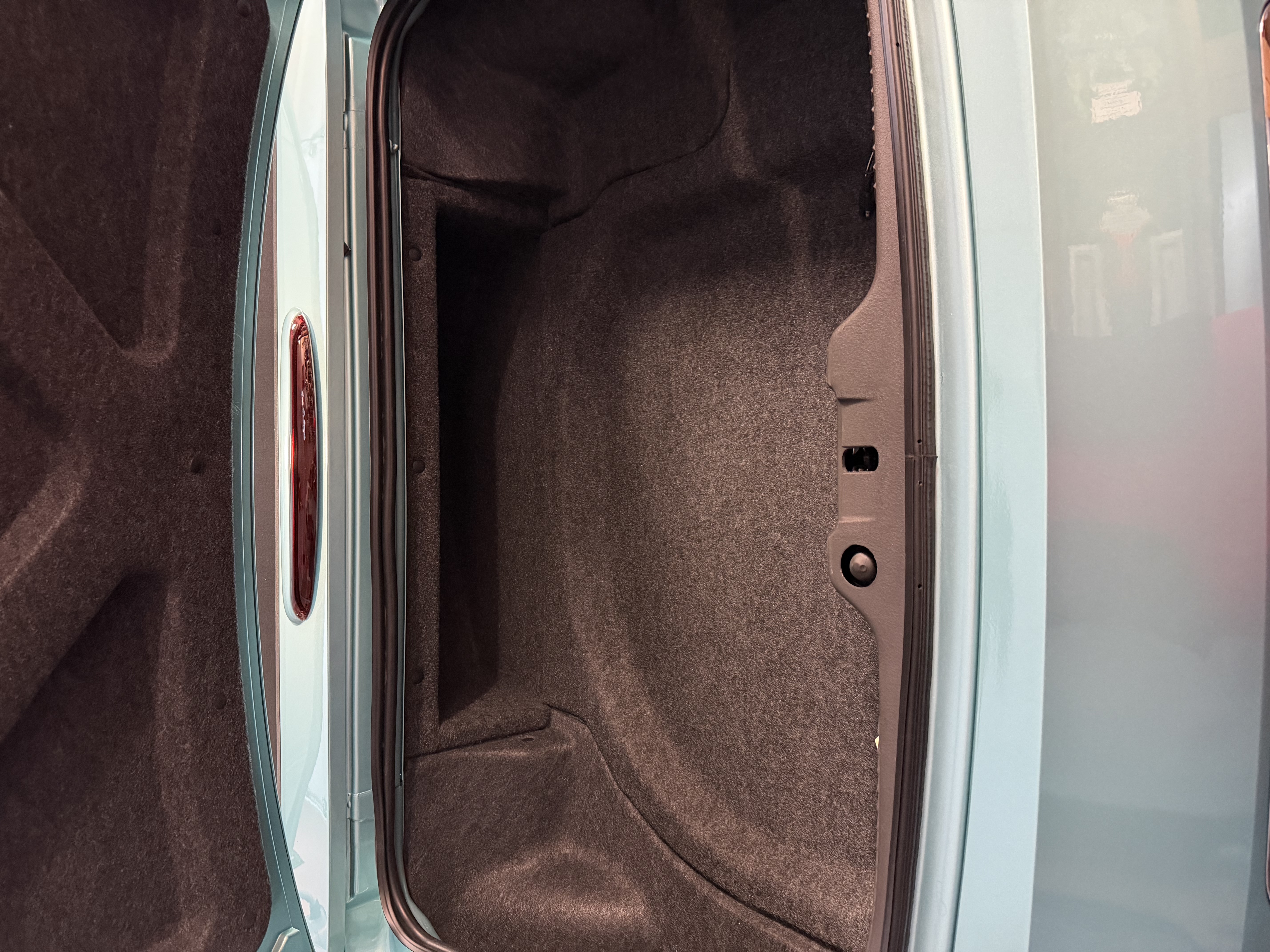 Used 2002 Ford Thunderbird RWD image 18