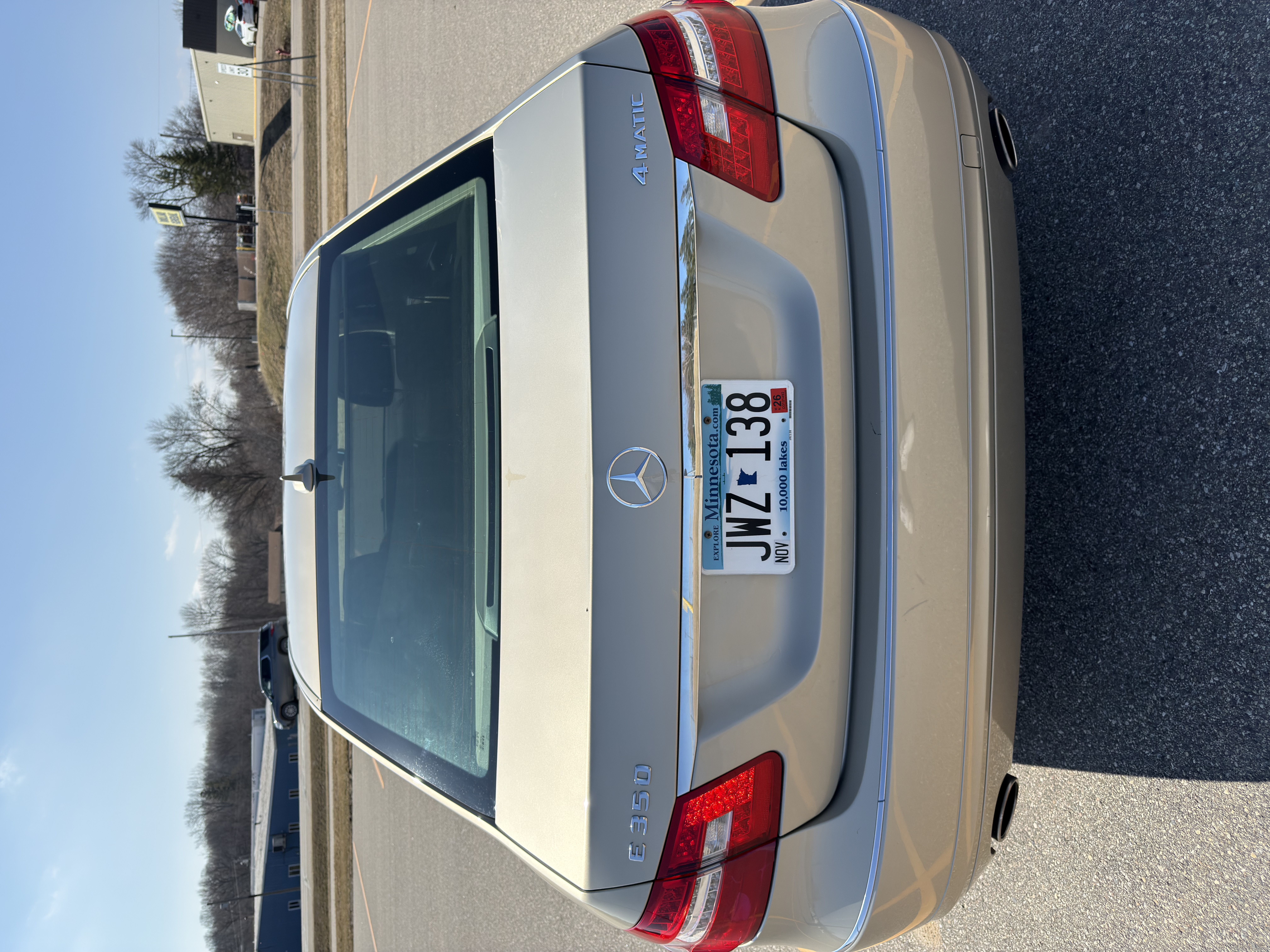 Used 2012 Mercedes-Benz E 350 4MATIC Sedan image 8