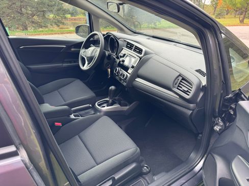 Used 2019 Honda Fit LX image 19