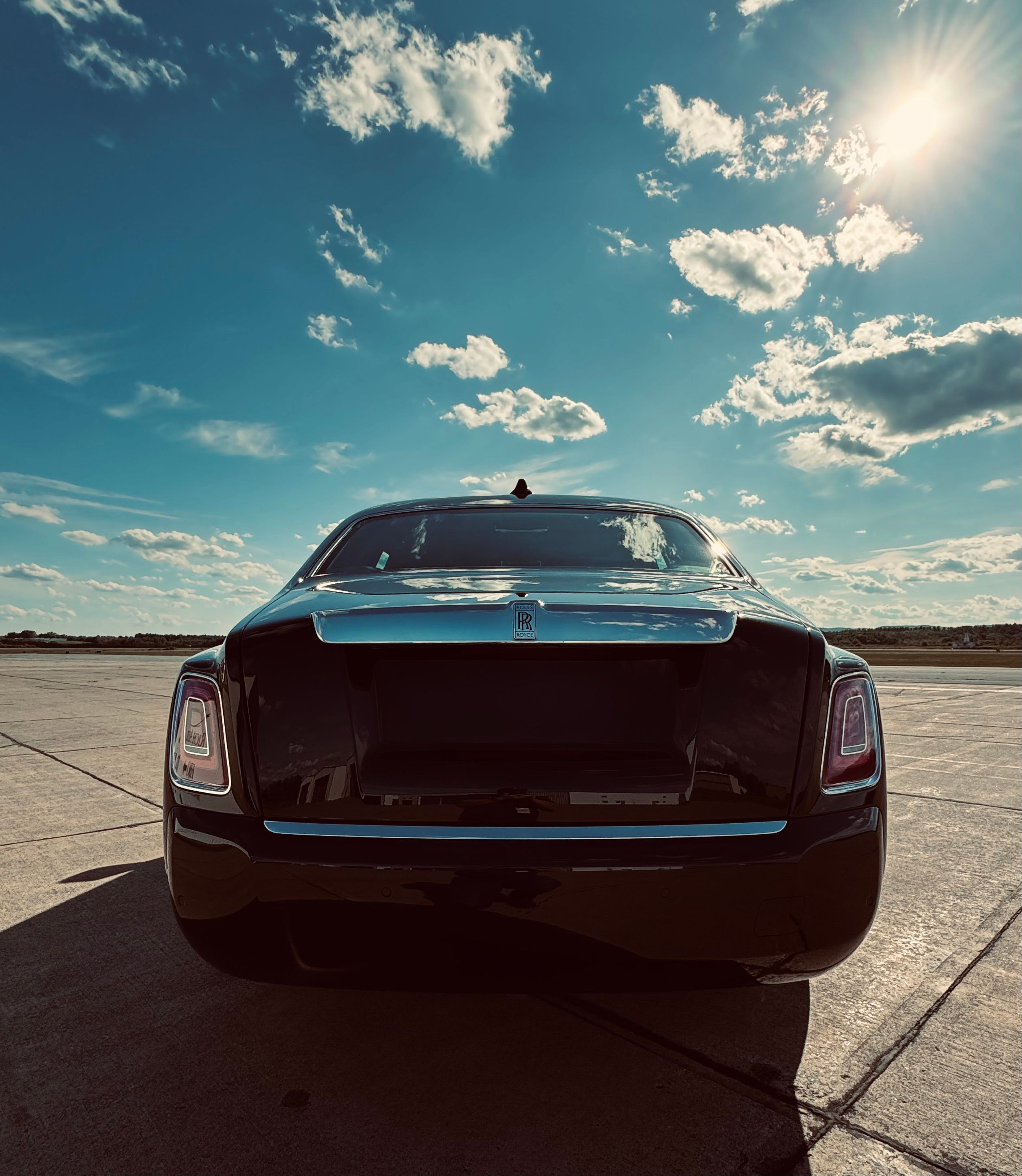 Used 2022 Rolls-Royce Phantom Sedan w/ The Phantom Package RWD image 13