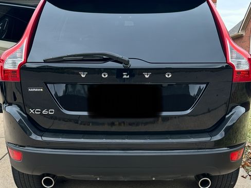 Used 2013 Volvo XC60 3.2 w/ Tailgate Pkg image 8