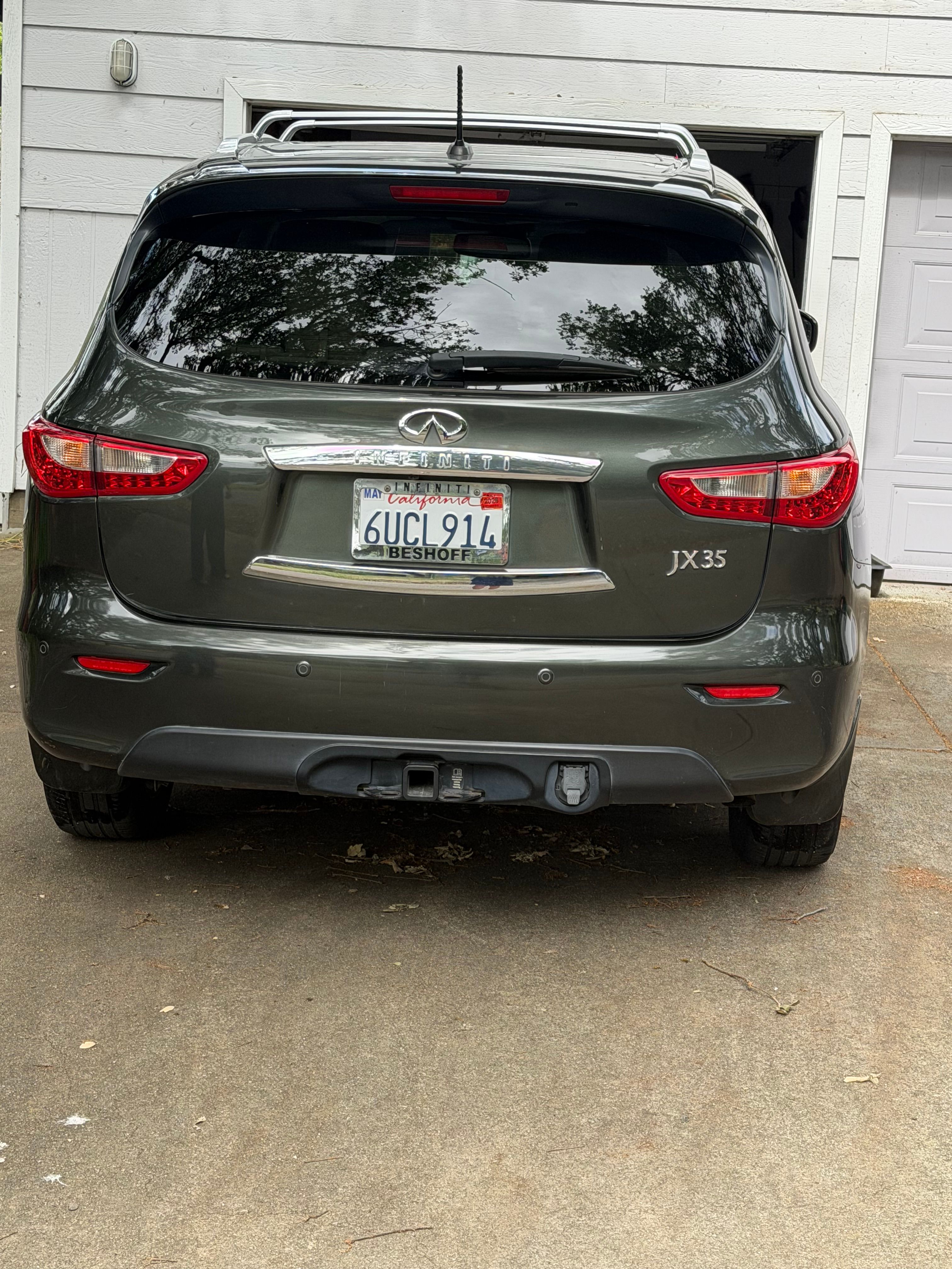 Used 2013 INFINITI JX35 AWD w/ Premium Pkg image 6