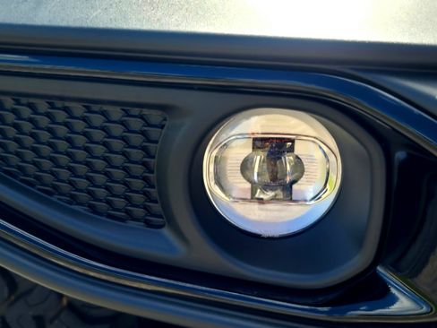 Used 2024 Jeep Wrangler Unlimited Sport image 29