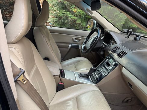 Used 2013 Volvo XC90 3.2 image 2