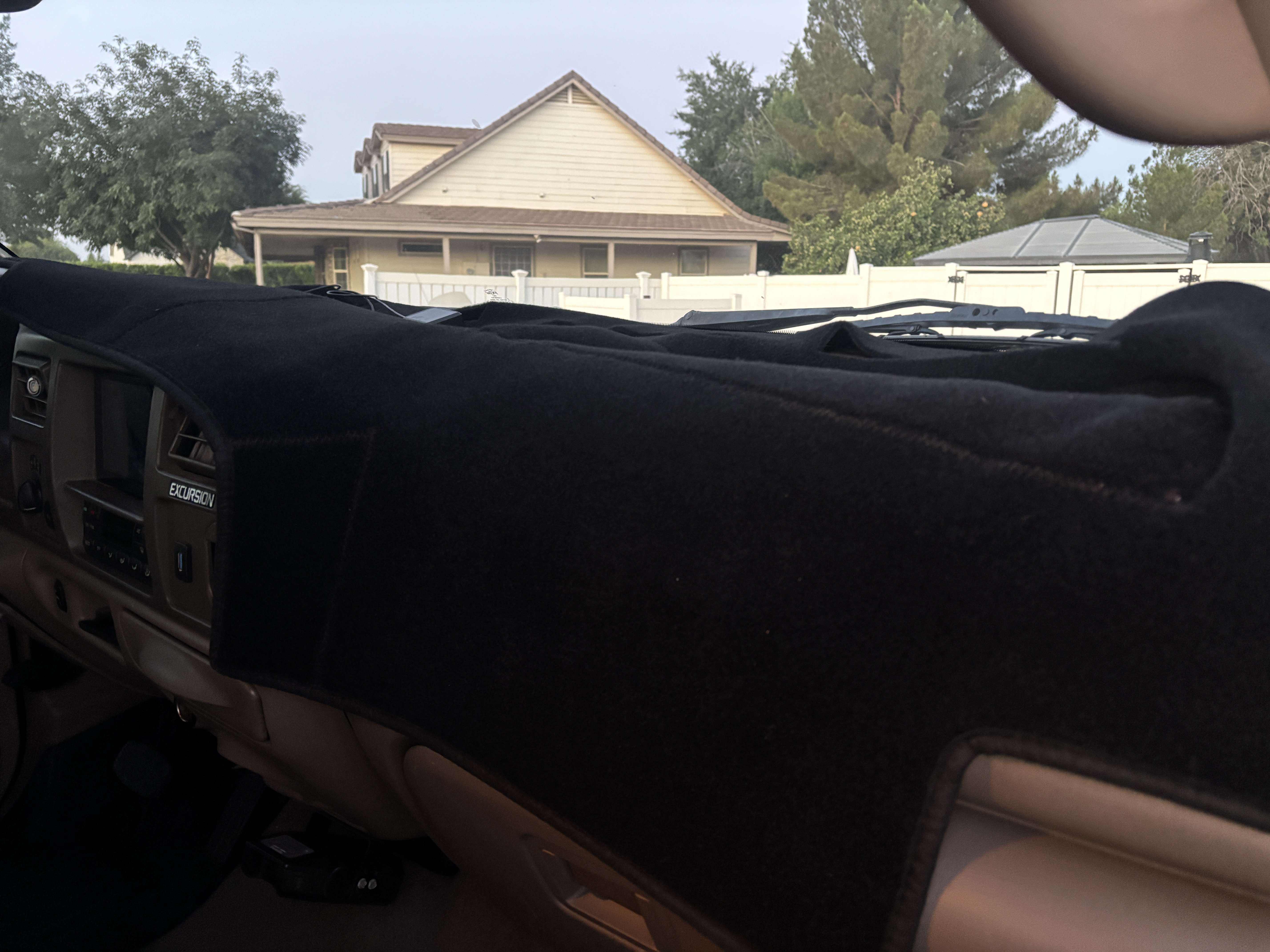 Used 2004 Ford Excursion Limited AWD/4WD image 12