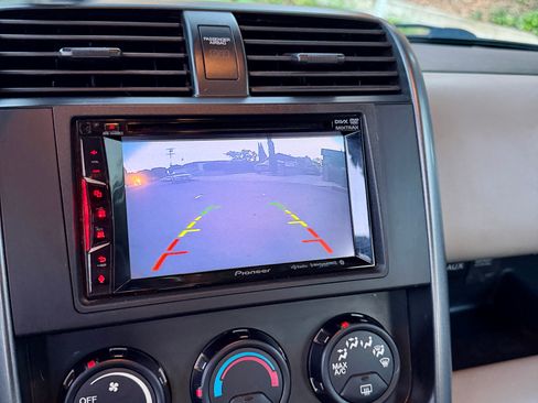 Used 2011 Honda Element EX image 9