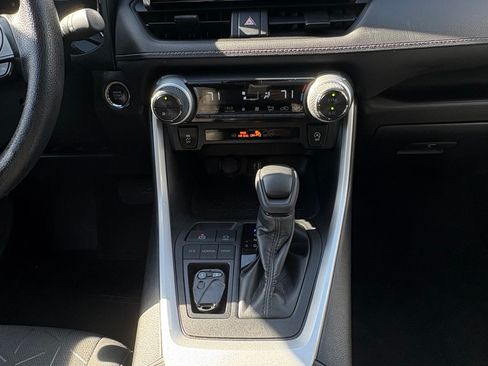 Used 2023 Toyota RAV4 XLE image 9