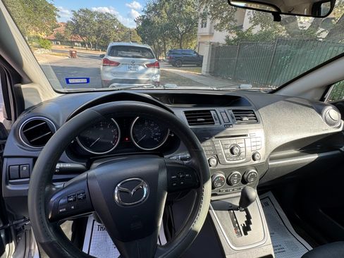 Used 2015 MAZDA MAZDA5 Sport image 9