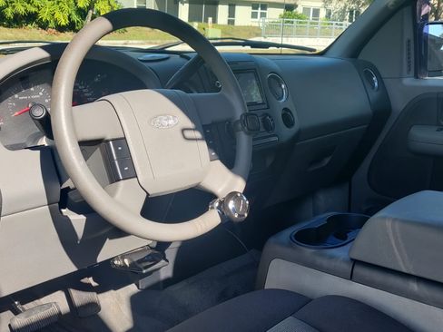 Used 2004 Ford F150 XLT image 12