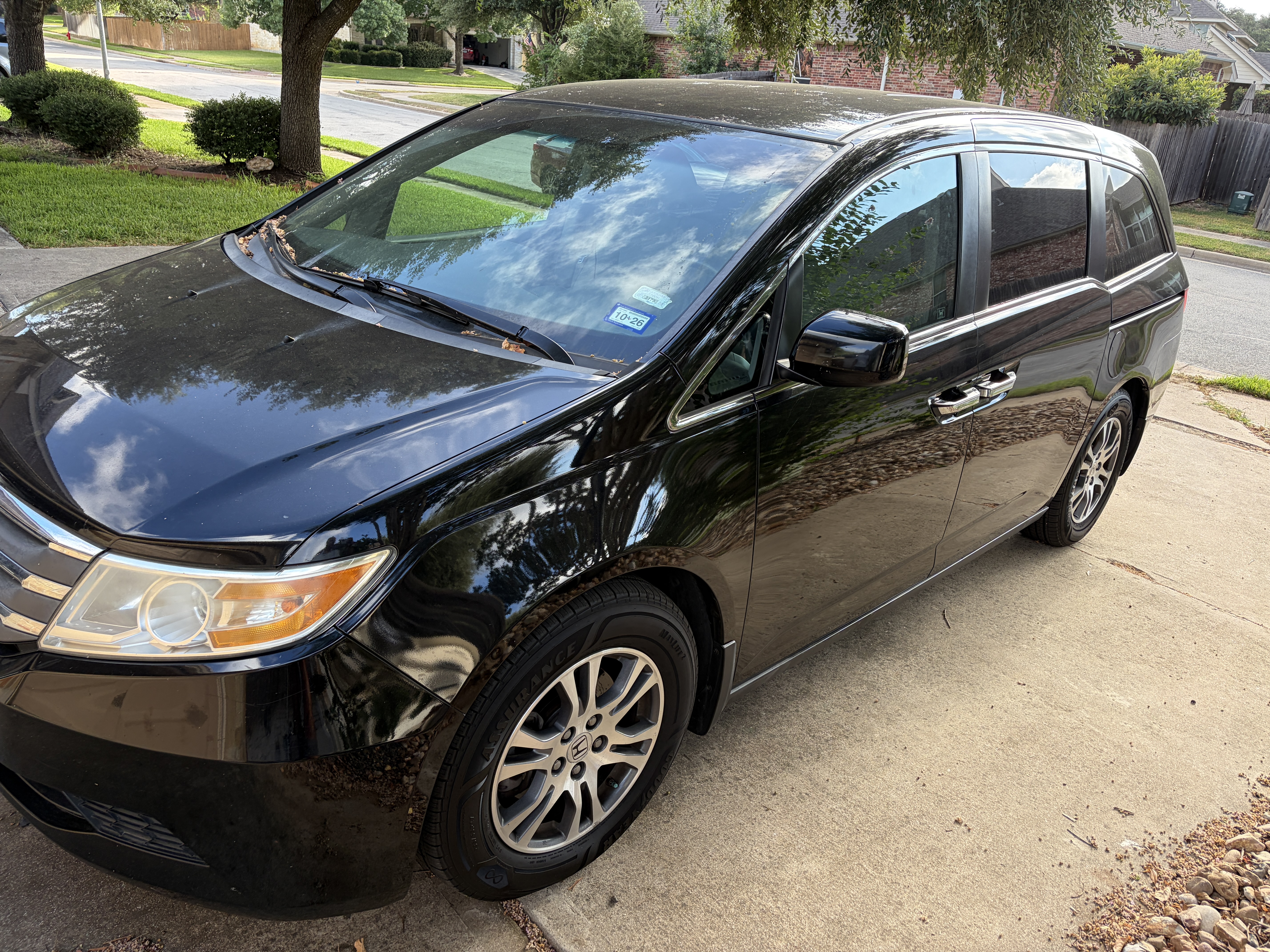 Used 2011 Honda Odyssey EX image 2
