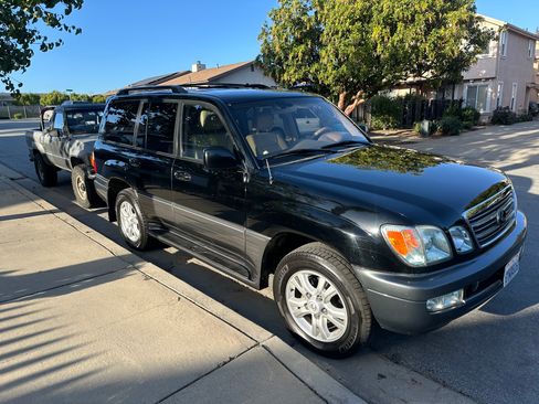 Used 2003 Lexus LX 470 4WD image 2