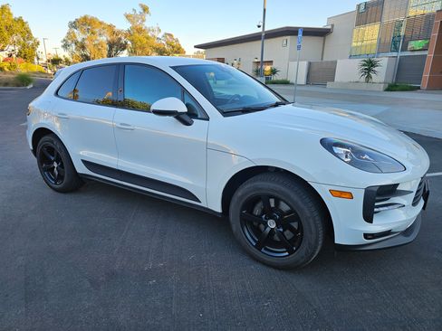Used 2020 Porsche Macan image 1
