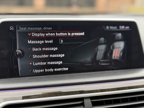 Used 2016 BMW 750i 750i Sedan 4D image 18