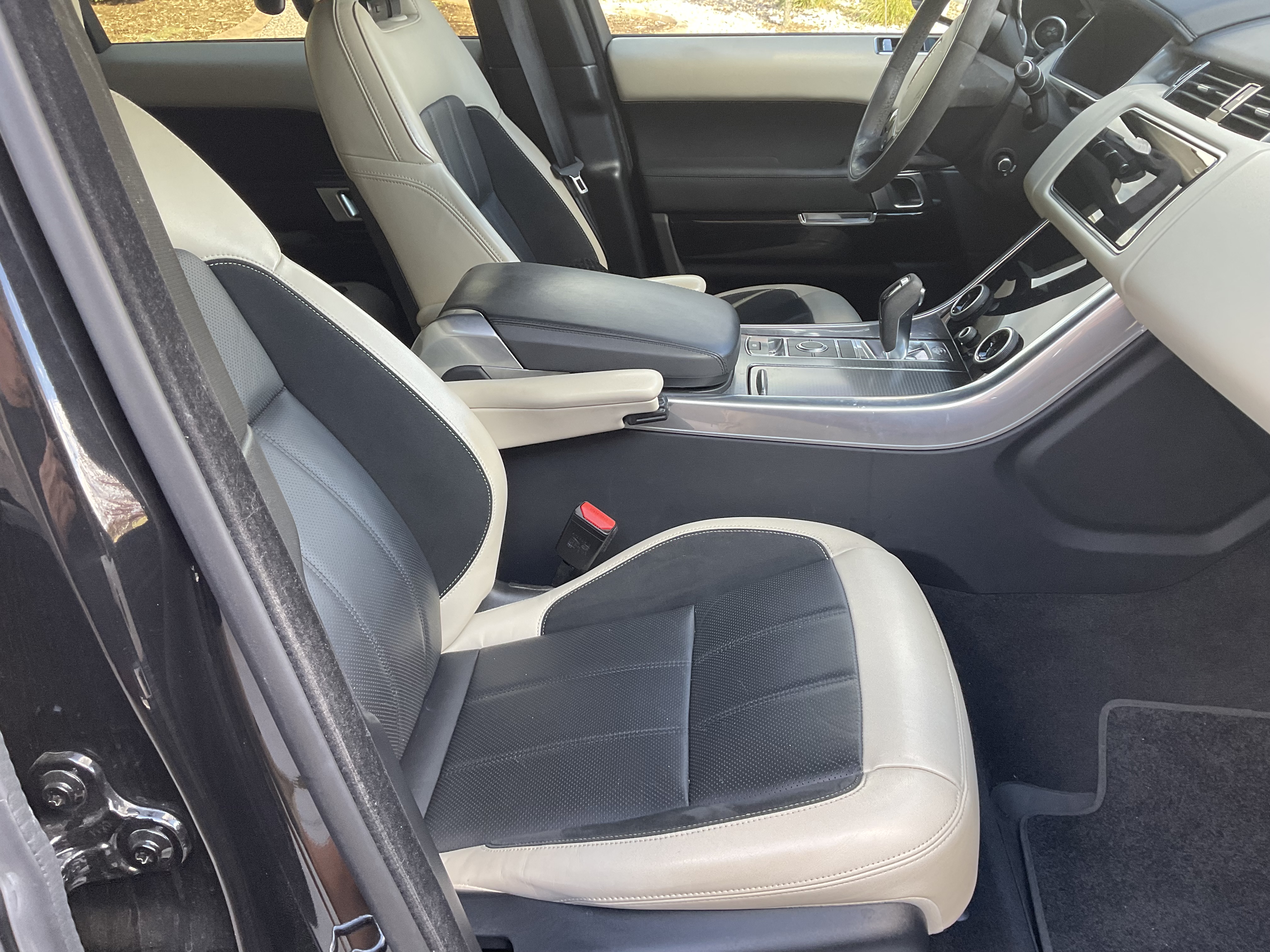 Used 2021 Land Rover Range Rover Sport HST AWD/4WD image 8