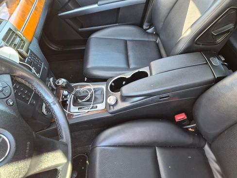 Used 2012 Mercedes-Benz GLK 350 4MATIC image 9