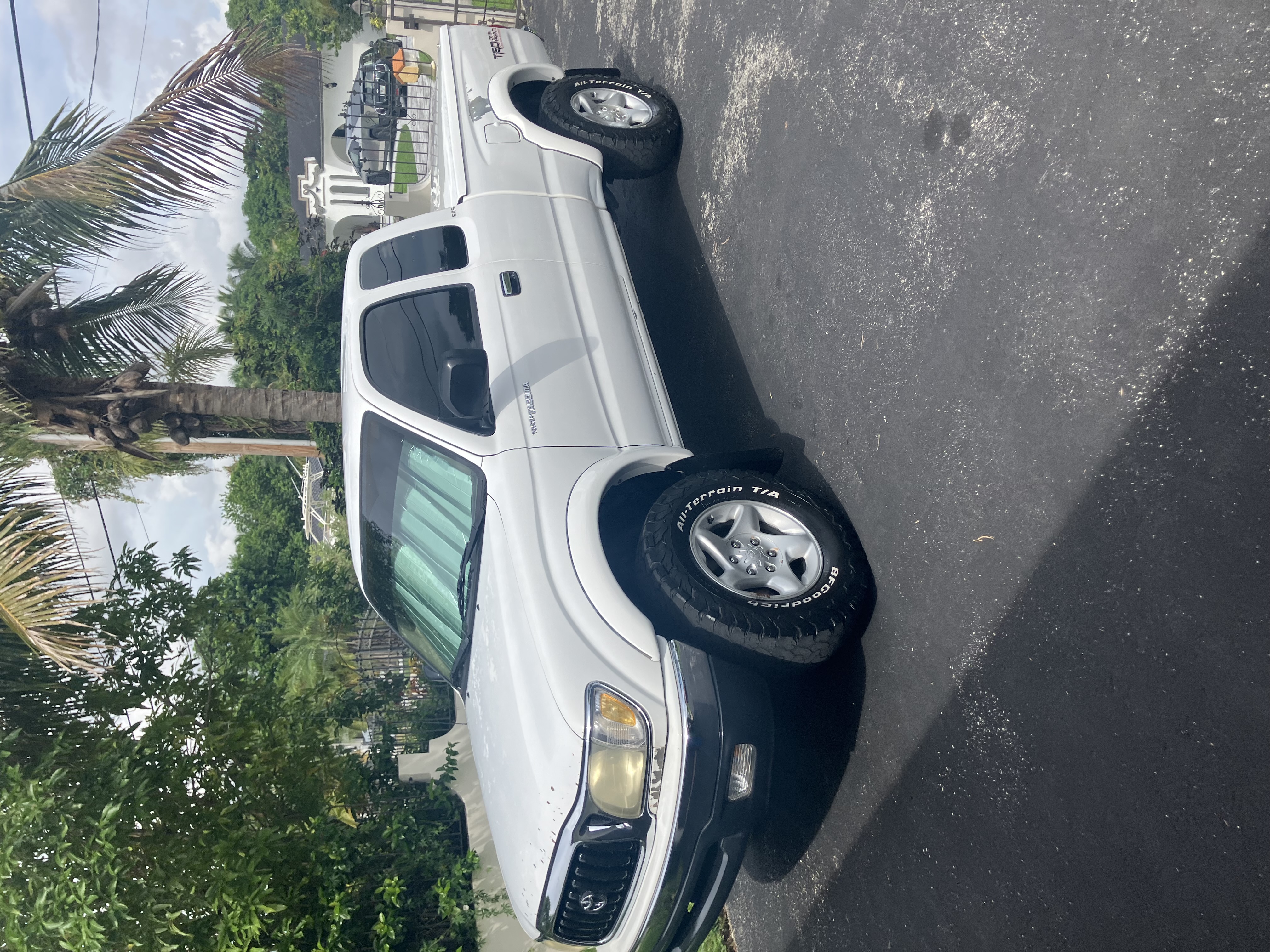 Used 2004 Toyota Tacoma PreRunner RWD image 2