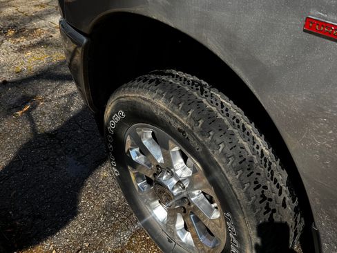 Used 2020 RAM 2500 Big Horn w/ Level 1 Equipment Group image 9