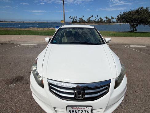 Used 2012 Honda Accord LX image 6