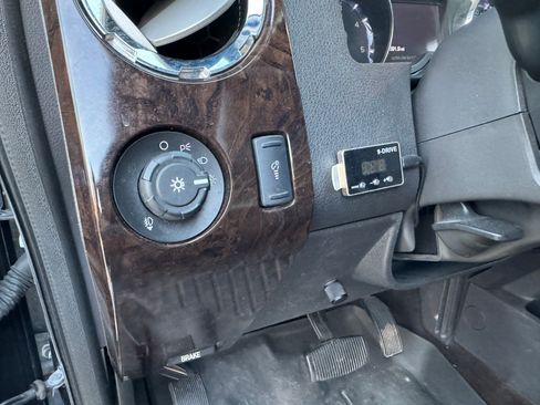 Used 2013 Ford F250 Platinum w/ FX4 Off Road Pkg image 9