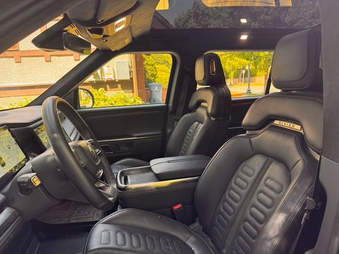 Used 2022 Rivian R1S Launch Edition AWD/4WD image 14