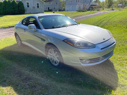 Used 2008 Hyundai Tiburon GS FWD image 17