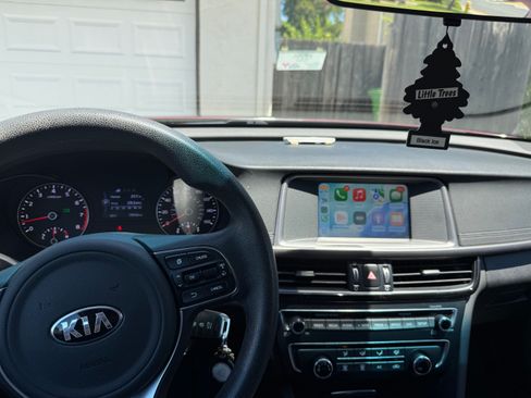 Used 2018 Kia Optima LX FWD image 6