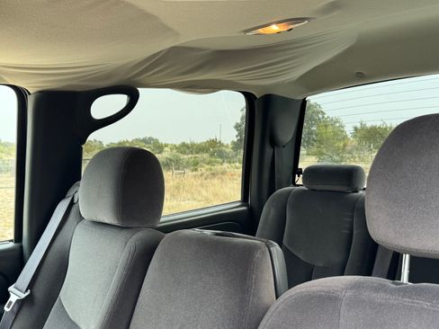 Used 2005 GMC Sierra 2500 SLE w/ Heavy-Duty Power Package image 20