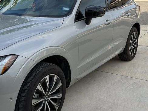 Used 2025 Volvo XC60 B5 Plus AWD/4WD image 8