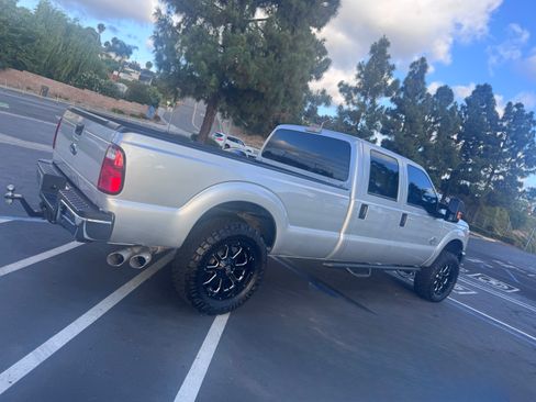 Used 2016 Ford F250 XLT AWD/4WD image 8