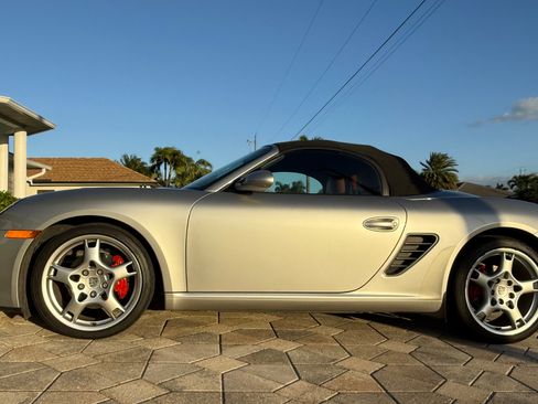 Used 2005 Porsche Boxster S image 4