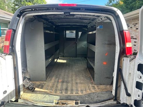 Used 2007 Chevrolet Express 2500 image 5