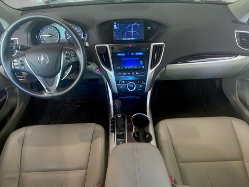 Used 2016 Acura TLX w/ Technology Package FWD image 9