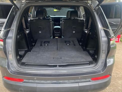 Used 2021 Jeep Grand Cherokee L Laredo AWD/4WD image 5