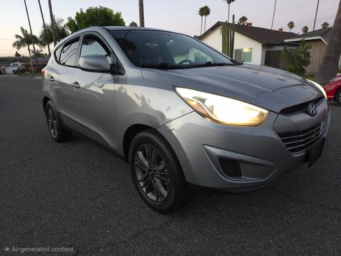 Used 2015 Hyundai Tucson GLS FWD image 4