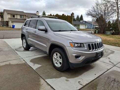 Used 2015 Jeep Grand Cherokee Laredo image 9