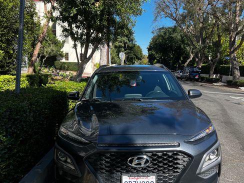 Used 2021 Hyundai Kona SEL image 4