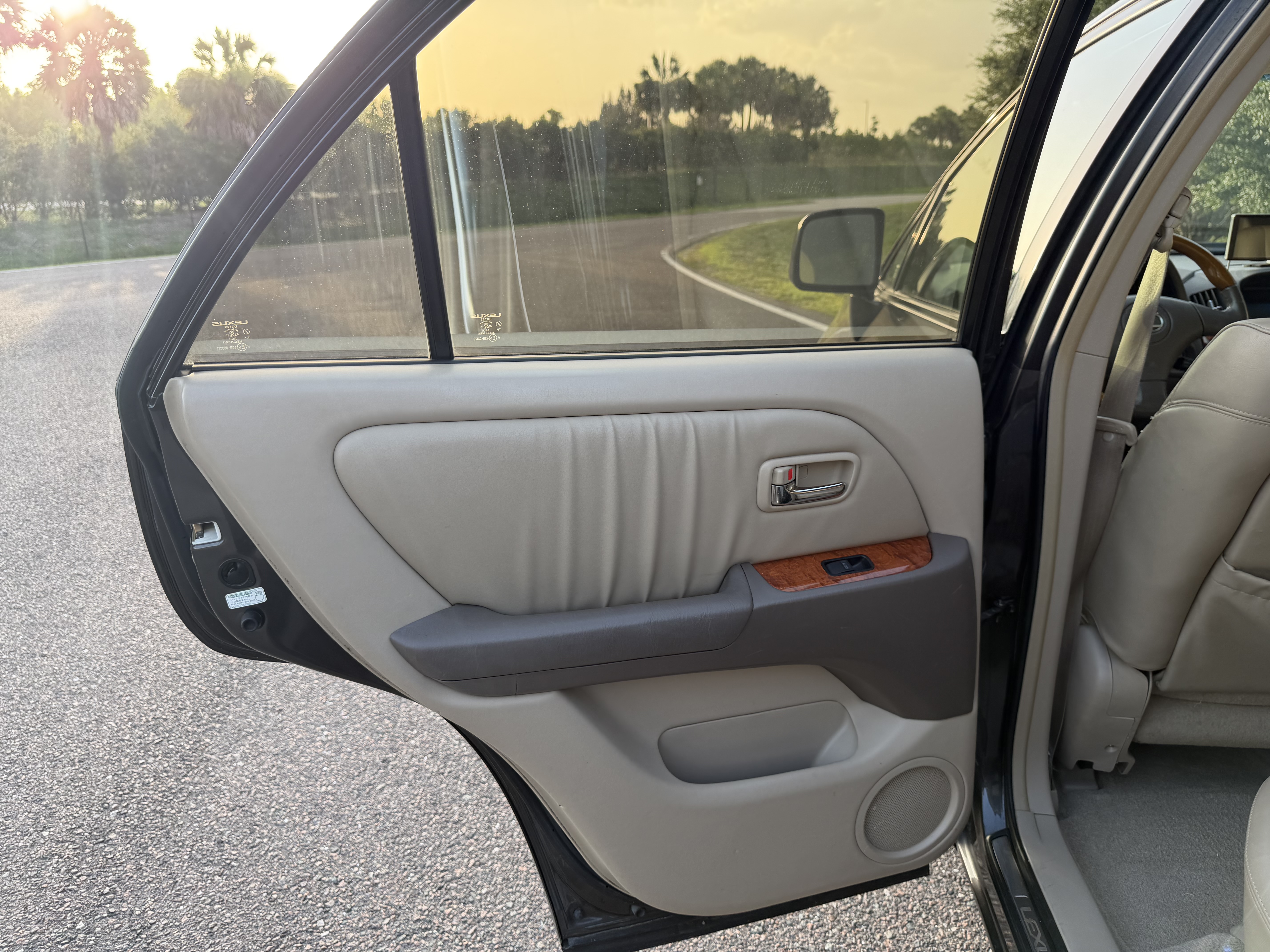 Used 2002 Lexus RX 300 FWD image 19