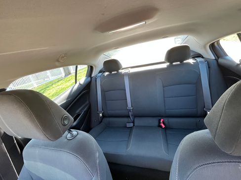 Used 2017 Chevrolet Cruze LS image 11