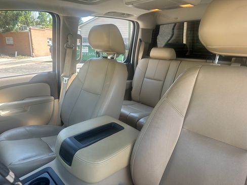 Used 2013 Chevrolet Silverado 3500 LTZ w/ LTZ Plus Package image 12