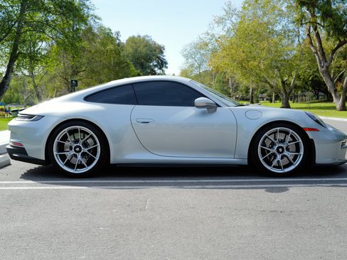 Used 2022 Porsche 911 GT3 image 10