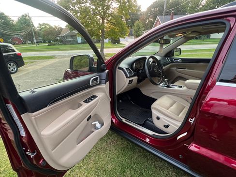 Used 2020 Jeep Grand Cherokee Limited image 9