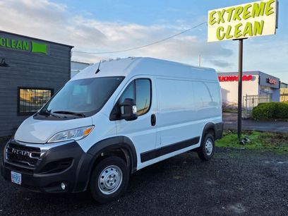 Used 2023 RAM ProMaster 2500 w/ Premium Appearance Group
