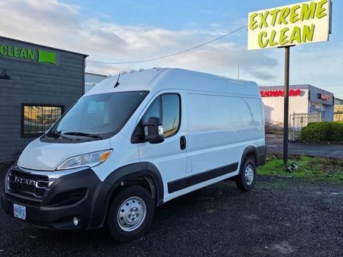 Used 2023 RAM ProMaster 2500 w/ Premium Appearance Group image 1