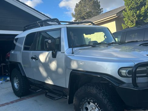 Used 2007 Toyota FJ Cruiser 4WD image 1