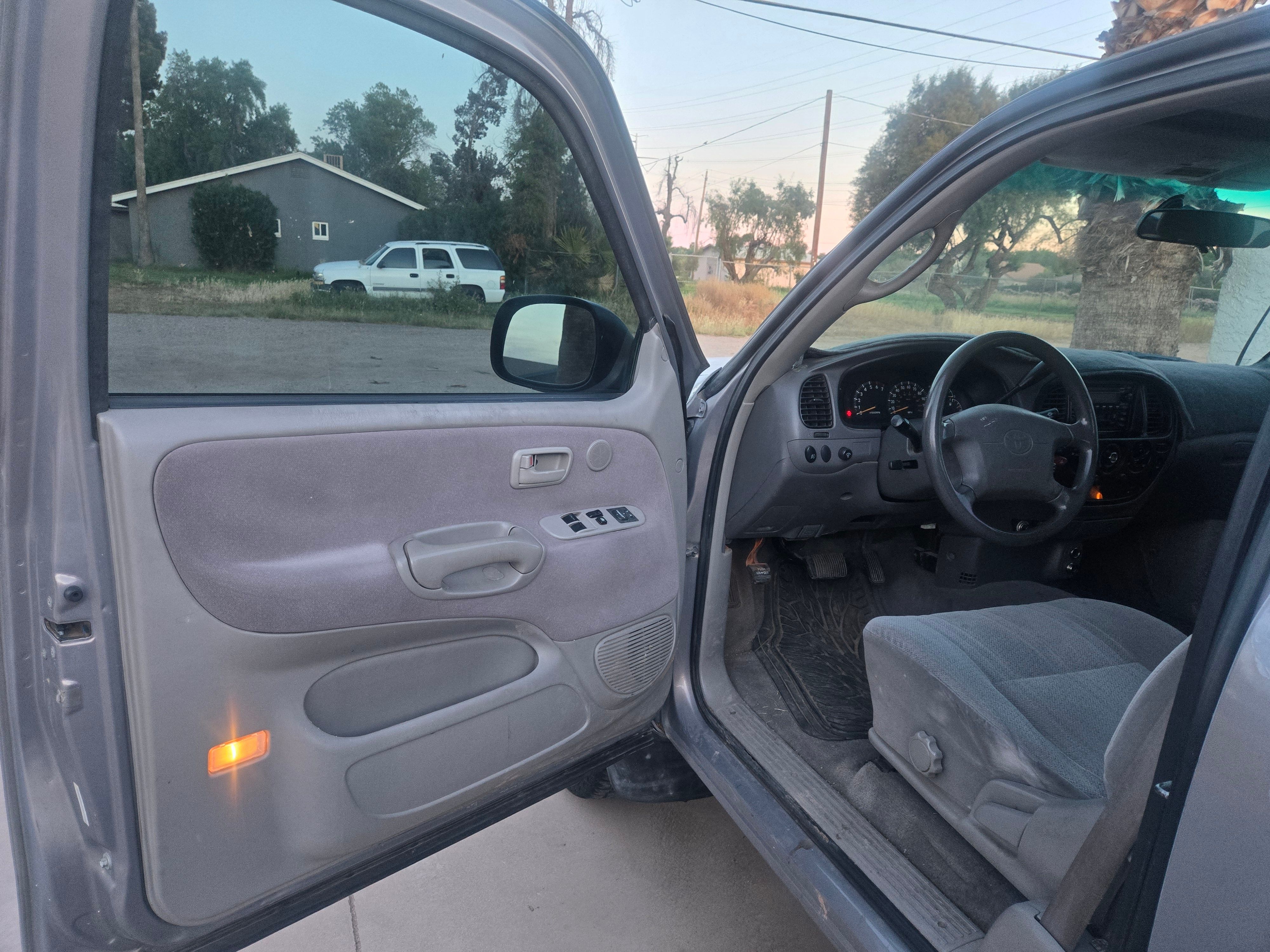 Used 2000 Toyota Tundra SR5 RWD image 5